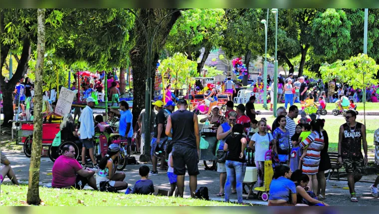 Imagem ilustrativa da notícia Público aproveita férias para visitar pontos turísticos 