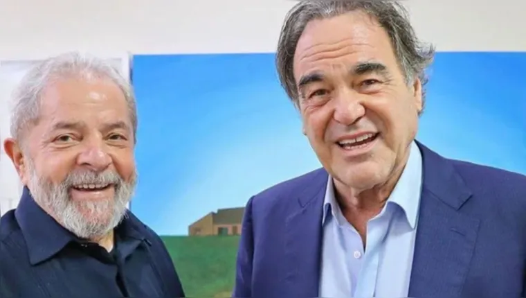 Imagem ilustrativa da notícia Em Cannes, Oliver Stone elogia Lula: "ele luta pela paz"