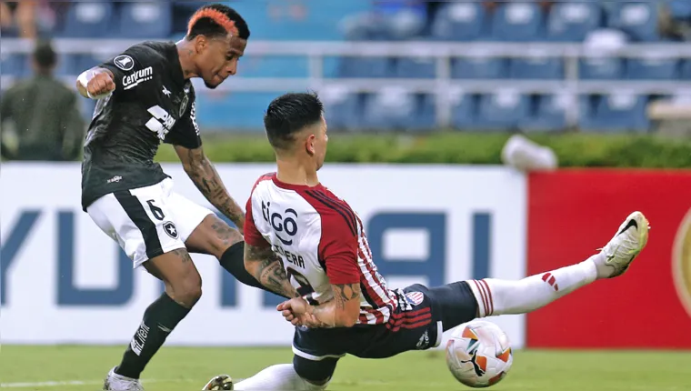 Imagem ilustrativa da notícia Botafogo empata com Junior e avança em 2º na Libertadores
