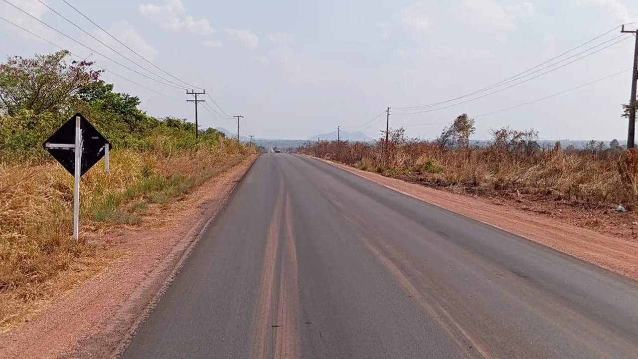 BR-158 no sul do Pará que liga Redenção a Casa de Tábua em Santa Maria das Barreiras está ganhando uma cara nova