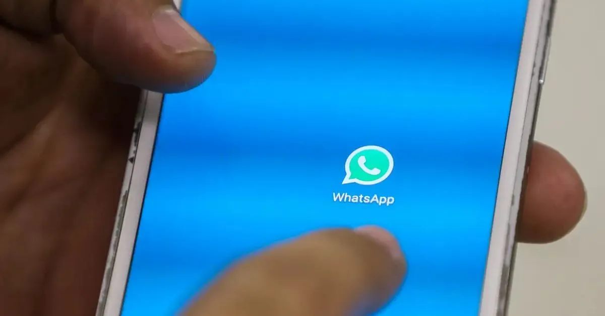 Recruso permite bloquear com senha conversas do WhatsApp