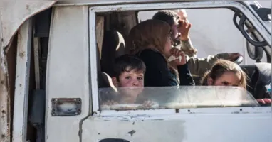 Mais de 400 mil já deixaram o território libanês rumo ao sírio desde 23 de setembro.