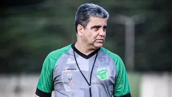 Marcelo Cabo deixou o Floresta-CE no último dia 30 de agosto, após livrar o clube cearense do rebaixamento na Série C 2024.