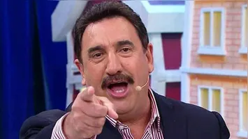 A denúncia de incitação a homofobia ao Ministério Público foi feita pelo ativista Agripino Magalhães.