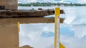 Combinação de estiagem e queimadas tem criado dificuldades para a população de Porto Velho