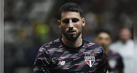 Calleri chama atenção do elenco após eliminação na Copa do Brasil