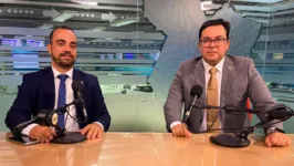 Dr. Alexandre Bastos e Cássio Bitar  o estúdio da RBA TV.