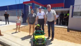 Hana Ghassan visita obras de creche em Oriximiná, do programa do governo "Creche por Todo o Pará"