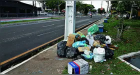 Descaso com o saneamento em Ananindeua: é comum encontrar amontoados de lixo em diferentes locais da Cidade Nova.