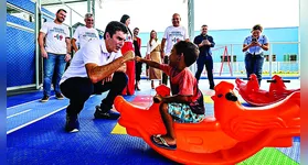 O governador Helder destacou os benefícios do programa para a educação infantil.