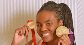 Fabiana Claudino e as medalhas de ouro do vôlei feminino do Brasil