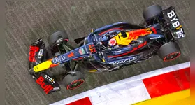 Verstappen xingou o próprio carro