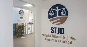 Os pedidos foram recusados por 9 votos a 0 pelo tribunal