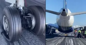 Video mostra como ficaram os pneus do avião da Azul, que sofreu danos ao pousar no Aeroporto de Florianópolis.