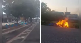 Apoiador do candidato Eder Mauro (PL) faz discurso de ódio e toca fogo no material de campanha do candidato Igor Normando (MDB). O ato é registrado em vídeo e compartilhado nas redes sociais.