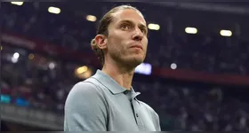 Após primeira derrota, Filipe Luís quer "limpar a cabeça" da equipe rubro-negra para confirmar vaga na final da Copa do Brasil 2024.