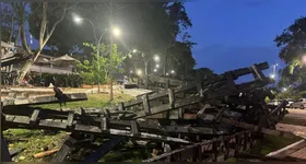 Mirante localizado entre o Trapiche e a Feira de Artesanato não passa de uma estrutura abandonada e sem serventia.