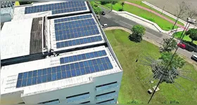 Sistemas garantem energia solar para abastecer edificações.