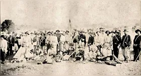 Foto de Flávio de Barros mostra Polícia do Pará no acampamento, em Monte Santo, em 1987.