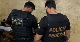 Os policiais federais encontraram no celular do investigado conteúdo compartilhado e centenas de outras mídias de material de abuso sexual.