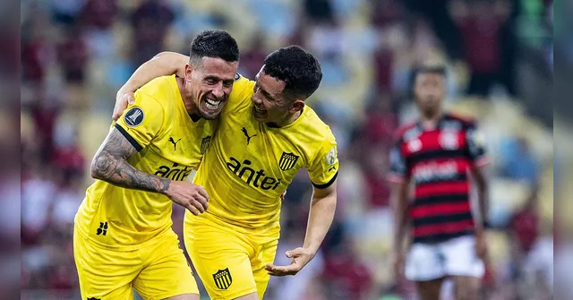 Imagem ilustrativa da notícia Flamengo perde para o Peñarol dentro do Maracanã