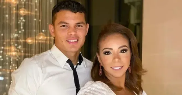 Imagem ilustrativa da notícia Jogador Thiago Silva surpreende esposa com recado ousado