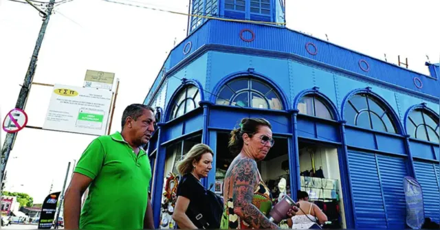Imagem ilustrativa da notícia Turistas se encantam com a celebração do Círio