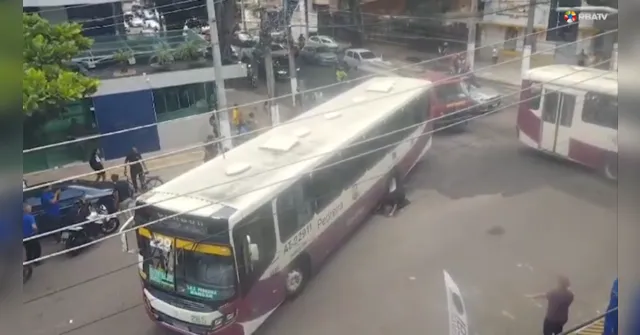 Imagem ilustrativa da notícia Família de estudante atropelado por ônibus registra B.O.