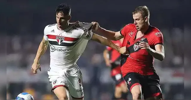Imagem ilustrativa da notícia São Paulo x Atlético-GO: escalações, apito e onde assistir