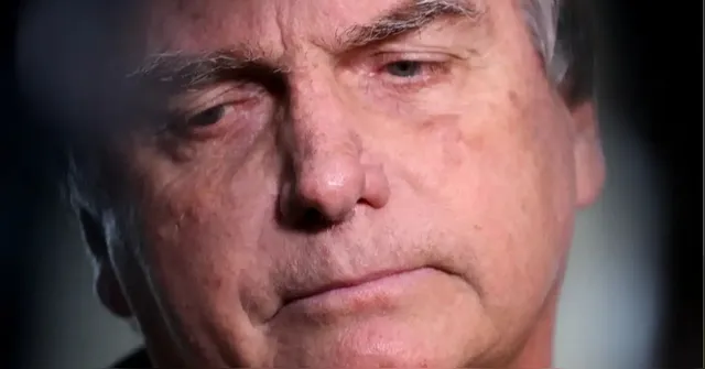 Imagem ilustrativa da notícia STF nega devolução de passaporte para Jair Bolsonaro