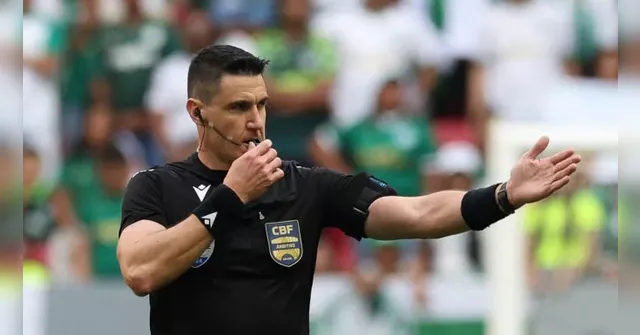 Imagem ilustrativa da notícia Vasco x Palmeiras: ex-árbitros analisam pênalti não marcado