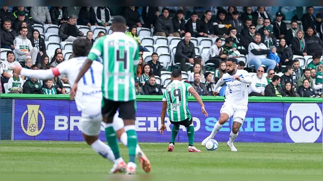 Imagem ilustrativa da notícia Paysandu tenta quebrar tabu de 19 anos contra o Coritiba