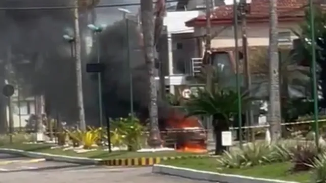 Imagem ilustrativa da notícia Vídeo: carro explode em condomínio de luxo em Belém