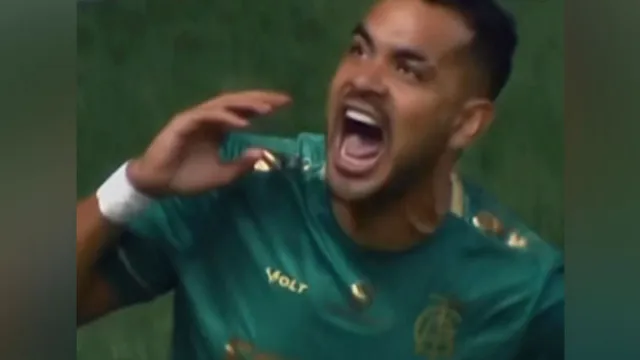 Imagem ilustrativa da notícia Ex-Remo, Brenner xinga o Paysandu ao marcar gol do América-MG: "mucura do 🤬🤬🤬" 