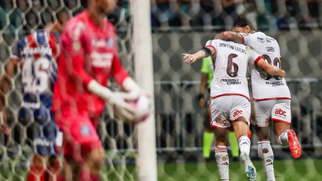 Imagem ilustrativa da notícia Flamengo vence o Bahia por 2 a 0 no Brasileirão