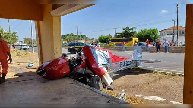 Imagem ilustrativa da notícia Avião de médico cai em rodovia de Teresina (PI)