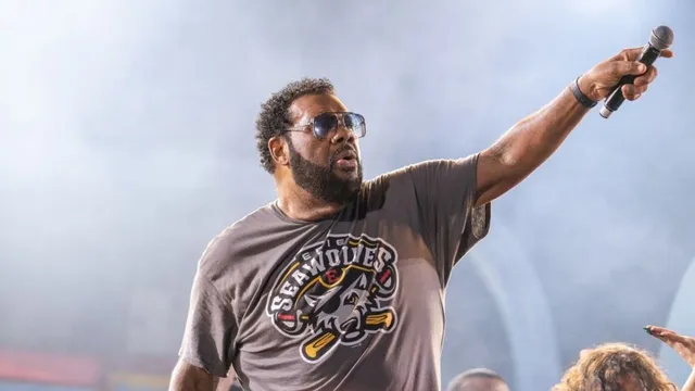 Imagem ilustrativa da notícia Rapper americano Fatman Scoop morre aos 53 anos