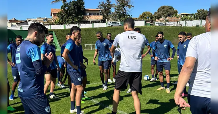 Imagem ilustrativa da notícia Remo x Londrina deste sábado (17) tem mudança de horário
