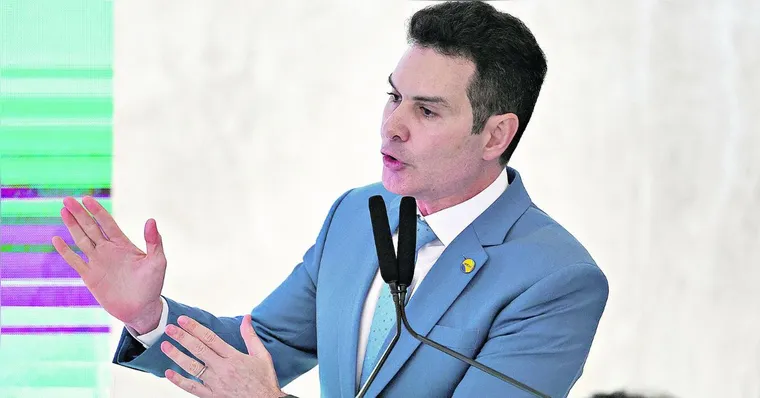 Imagem ilustrativa da notícia Ministro apresenta obras do PAC aos gestores paraenses