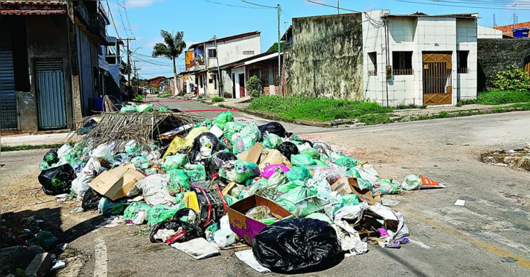 Imagem ilustrativa da notícia Lixo espalhado nas ruas ainda é dor de cabeça em Ananindeua