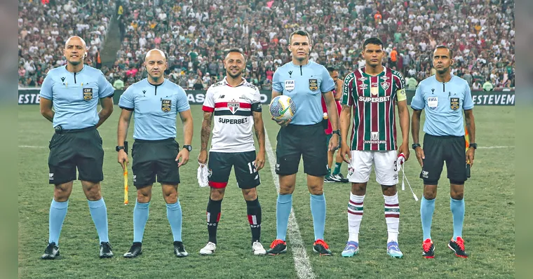 Imagem ilustrativa da notícia Denúncia contra árbitro pode anular Fluminense x São Paulo