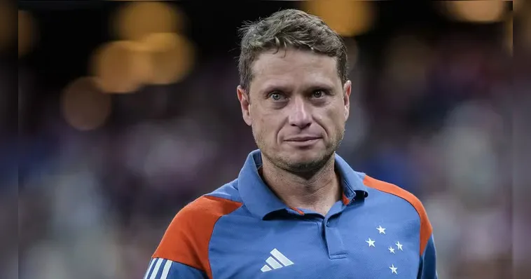 Imagem ilustrativa da notícia Cruzeiro demite Fernando Seabra após empate com Cuiabá