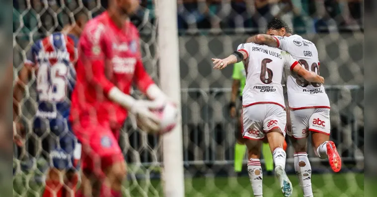 Imagem ilustrativa da notícia Flamengo vence o Bahia por 2 a 0 no Brasileirão