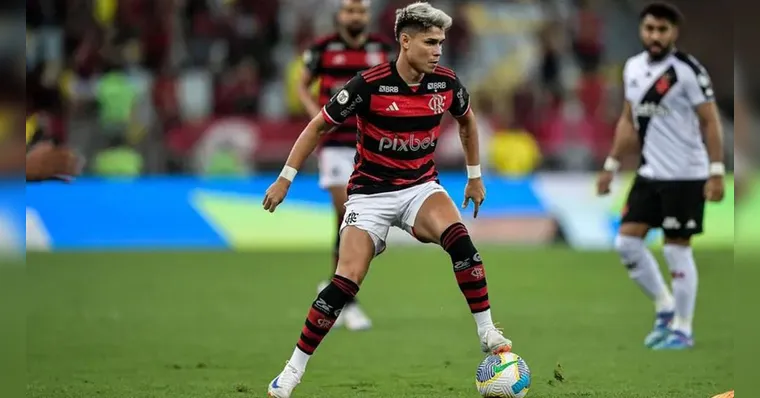 Imagem ilustrativa da notícia Flamengo perde Luiz Araújo por 2 meses após lesão no joelho