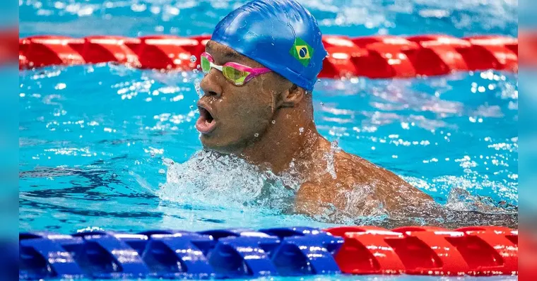 Imagem ilustrativa da notícia Gabrielzinho avança em 1º e está na final dos 100m costas S2