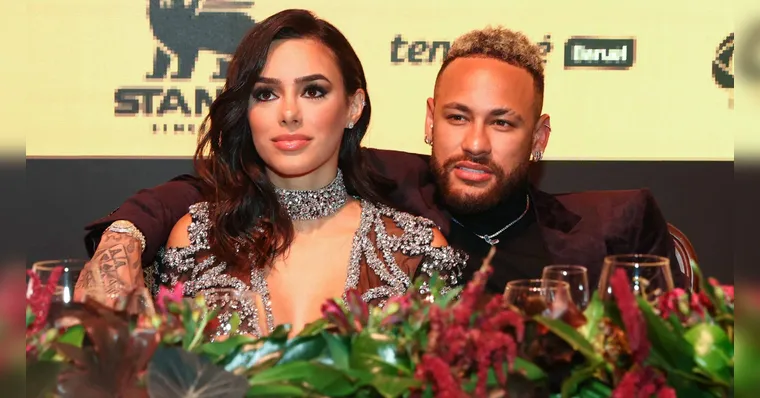 Imagem ilustrativa da notícia Biancardi mostra o bumbum e amiga brinca com Neymar: "vem ver"