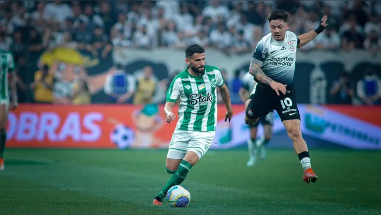 Imagem ilustrativa da notícia Nos acréscimos, Corinthians vence e avança para semifinal