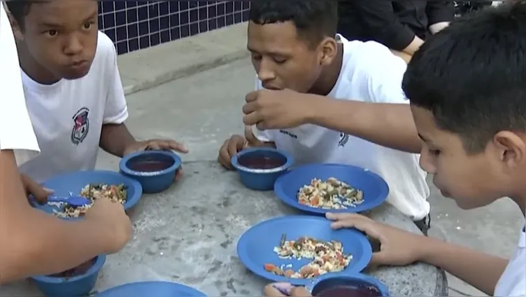 Imagem ilustrativa da notícia Vídeo: açaí é incluído na merenda de escolas estaduais