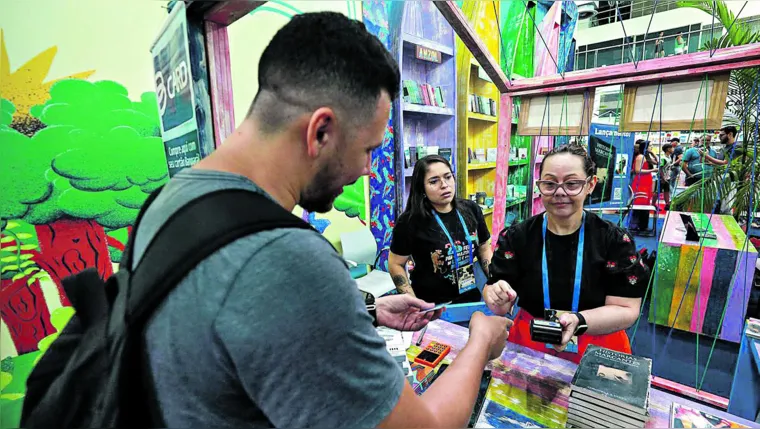 Imagem ilustrativa da notícia Feira do Livro aprova crédito para servidores da educação