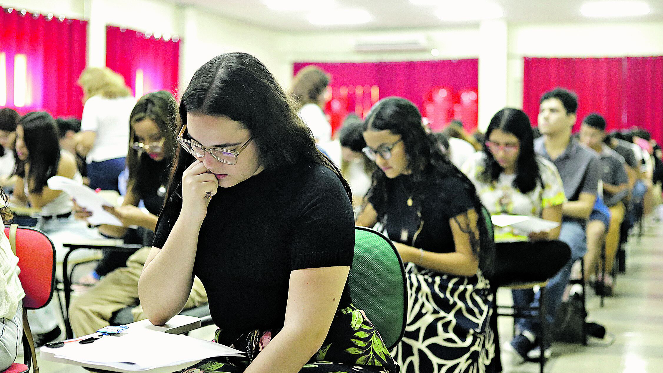 A prova foi realizada neste domingo por estudantes de escolas públicas e privadas de vários municípios do Estado.